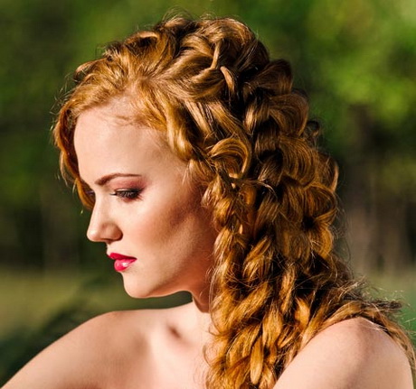 Modische Frisuren Ab 60 Schulterlange Haare Frisuren