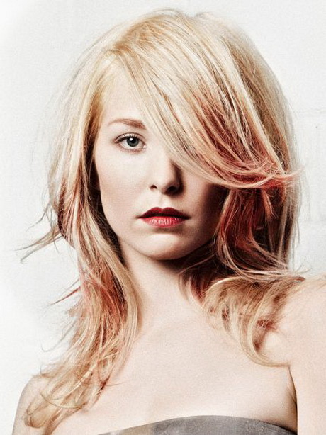rote-strhnen-im-blonden-haar-02_11 Rote strähnen im blonden haar