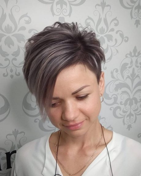 trend-kurzhaarfrisuren-damen-2021-25_10 Trend kurzhaarfrisuren damen 2021