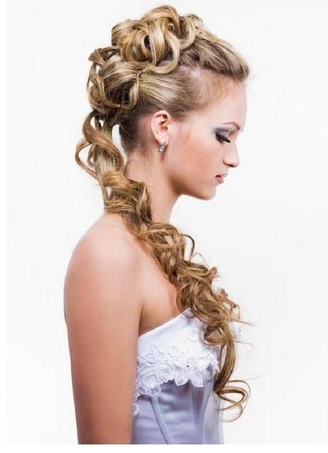 frisurentrend-2019-locken-72_4 Frisurentrend 2019 locken