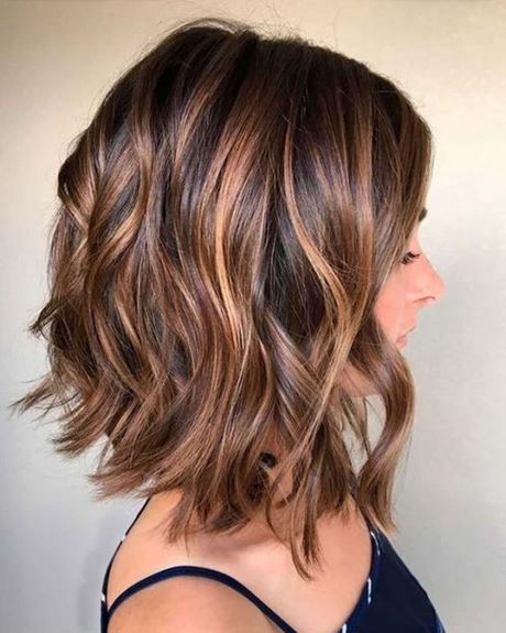 damen-frisuren-2019-mittellang-32_10 Damen frisuren 2019 mittellang