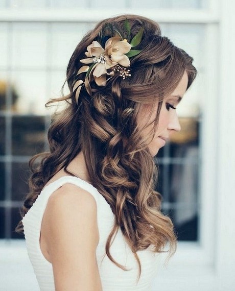 hochzeit-frisuren-2019-lange-haare-75_14 Hochzeit frisuren 2019 lange haare