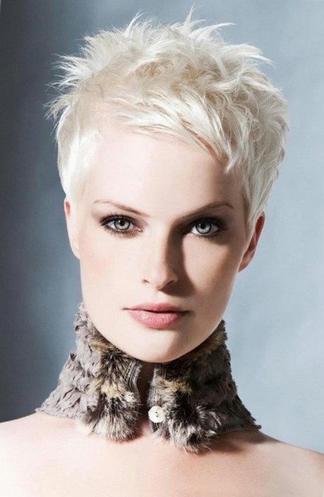 freche-blonde-kurzhaarfrisuren-damen-05_12 Freche blonde kurzhaarfrisuren damen