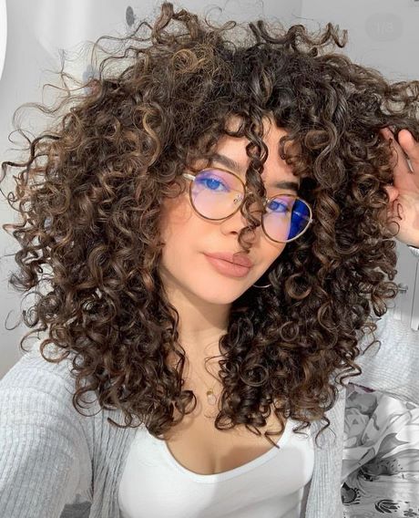 frisuren-mit-locken-2020-70_5 Frisuren mit locken 2020