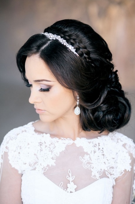 brautfrisuren-lange-haare-mit-schleier-und-diadem-99_20 Brautfrisuren lange haare mit schleier und diadem