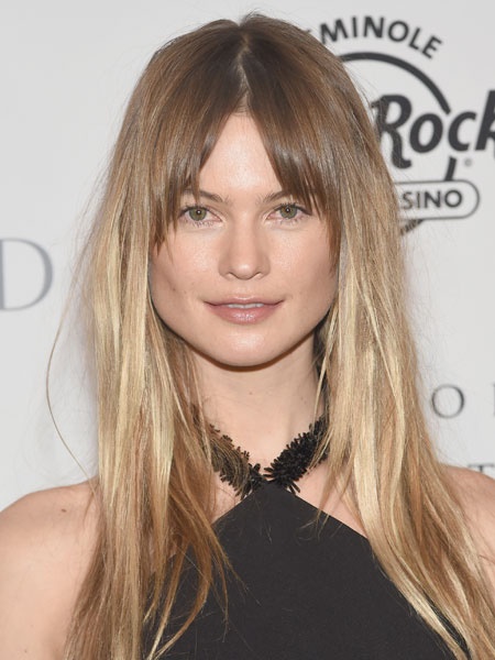 Frisuren mit seitenscheitel pony