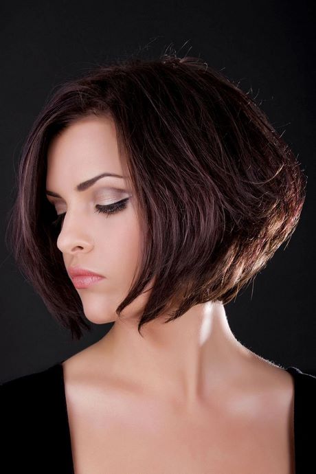 frisuren-gestufter-bob-mit-seitenscheitel-46_4 Frisuren gestufter bob mit seitenscheitel