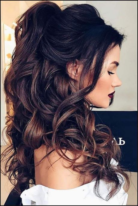 Abschluss frisuren lange haare