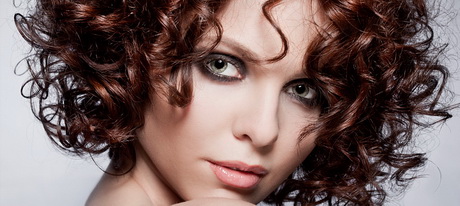 haarfrisuren-mit-locken-46_11 Haarfrisuren mit locken