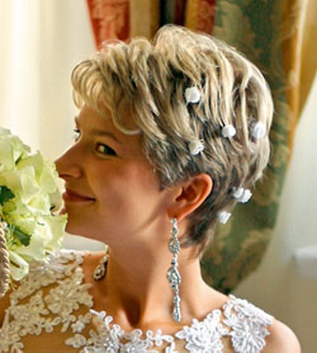 hochsteckfrisur-kurze-haare-hochzeit-24_3 Hochsteckfrisur kurze haare hochzeit