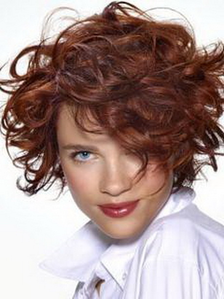 kurze-haare-locken-frisur-08_15 Kurze haare locken frisur