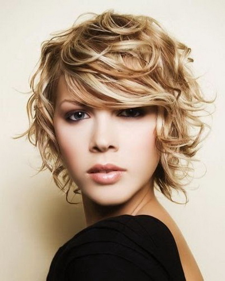 kurzhaarfrisuren-locken-damen-bilder-78_9 Kurzhaarfrisuren locken damen bilder