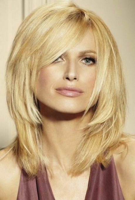 stufige-frisuren-mittellange-haare-50_9 Stufige frisuren mittellange haare