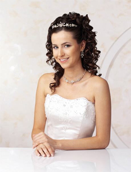 brautfrisur-mit-diadem-57_11 Brautfrisur mit diadem