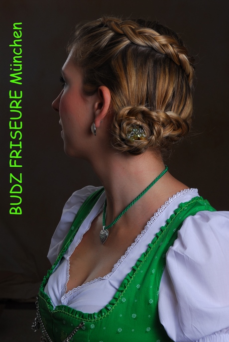 dirndl-frisuren-2022-90_12 Dirndl frisuren 2022