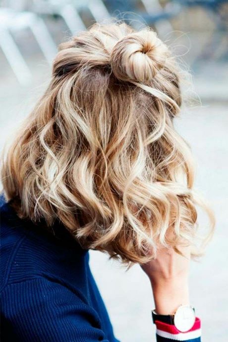 kurzhaarfrisuren-locken-2022-85_5 Kurzhaarfrisuren locken 2022