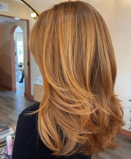 frisuren-2023-halblange-haare-38_8 Frisuren 2023 halblange haare