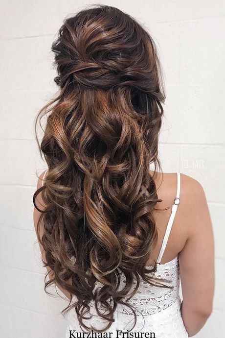 hochzeit-frisuren-2020-lange-haare-10_19 Hochzeit frisuren 2020 lange haare