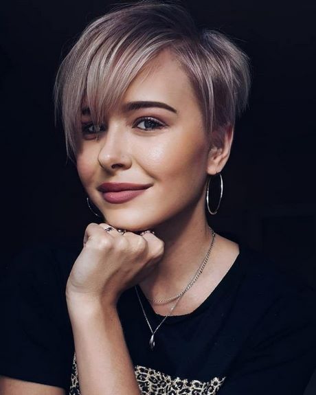 trendfrisuren-2021-kurzhaar-damen-86_10 Trendfrisuren 2021 kurzhaar damen