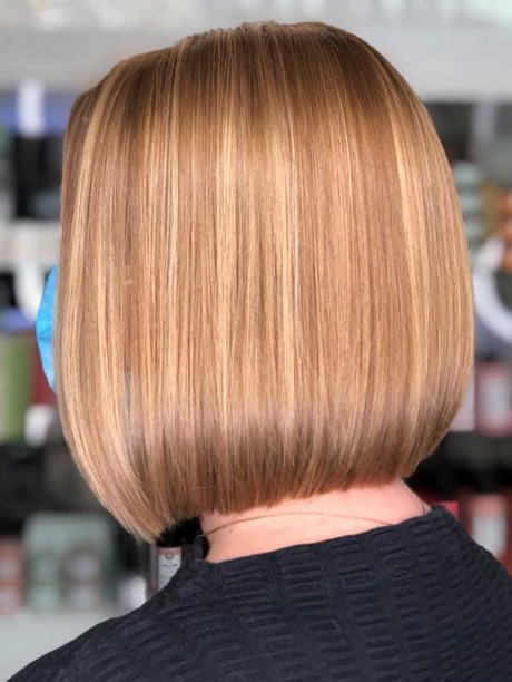 blunt-bob-mit-pony-2022-86_9 Blunt bob mit pony 2022