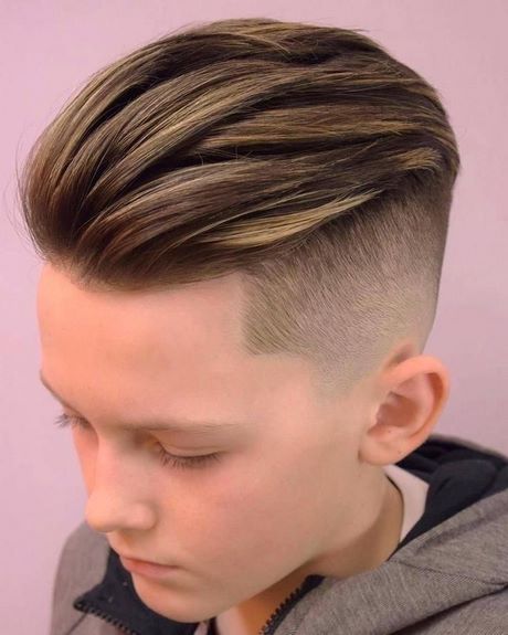 Frisuren teenager jungs 2022 - Schönheit und Stil