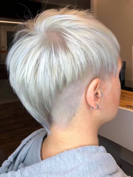 kurzhaarfrisuren-frauen-2022-undercut-71_12 Kurzhaarfrisuren frauen 2022 undercut