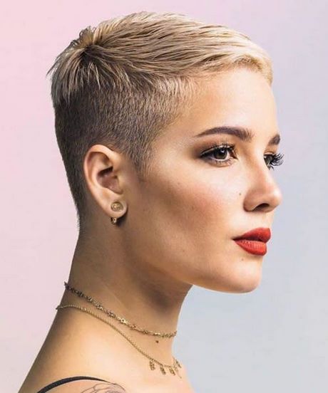 kurzhaarfrisuren-frauen-2022-undercut-71_2 Kurzhaarfrisuren frauen 2022 undercut