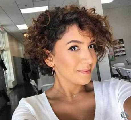 kurze-locken-frisuren-2019-12_9 Kurze locken frisuren 2019