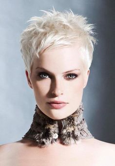 kurzhaarfrisuren-blond-frauen-69_4 Kurzhaarfrisuren blond frauen