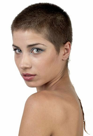 sehr-kurze-haare-damen-38_17 Sehr kurze haare damen