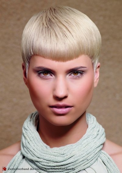 kurze-haare-frauen-sidecut-47_8 Kurze haare frauen sidecut