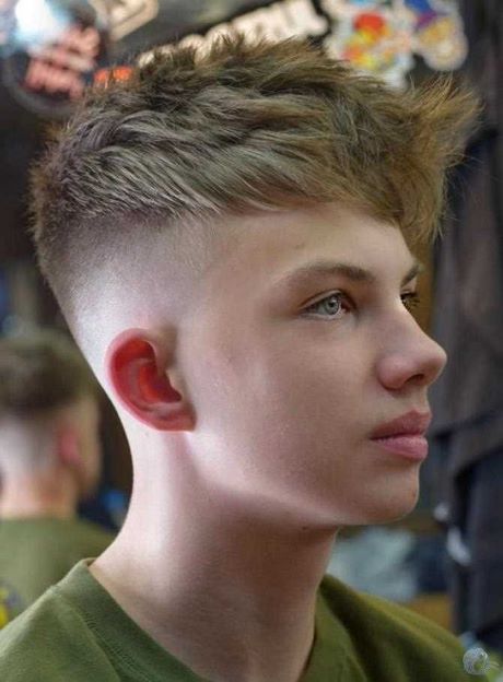 trendfrisuren-teenager-jungs-2021-41_9 Trendfrisuren teenager jungs 2021